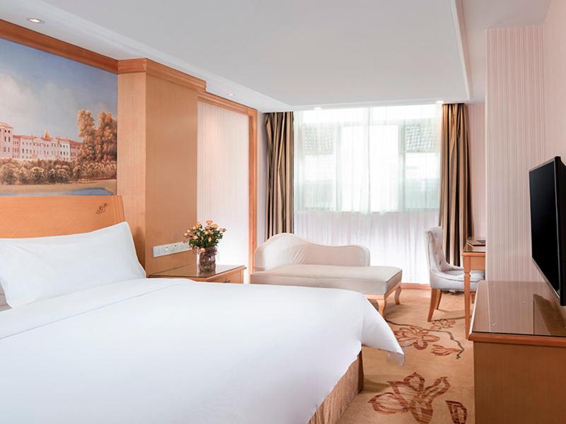 Vienna Hotel Qingyuan Yingde Guangming Road ภายนอก รูปภาพ